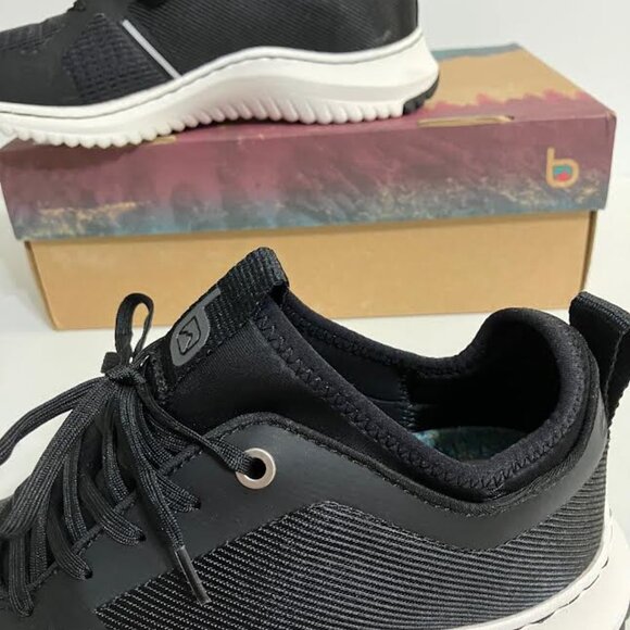 New in Box Bionica Oakler Black Mesh Women's size 8.5 Sneakers - Picture 12 of 12